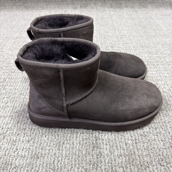 Ugg Classic Mini Boots Brown Women’s Size 9 - Picture 1 of 11